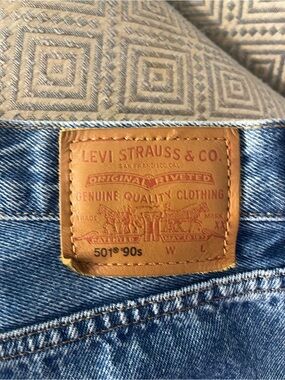 Levi's Women’s 501 90s Jeans